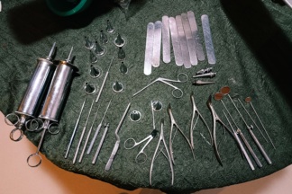 Secondhand ENT Surgical Instrument Set