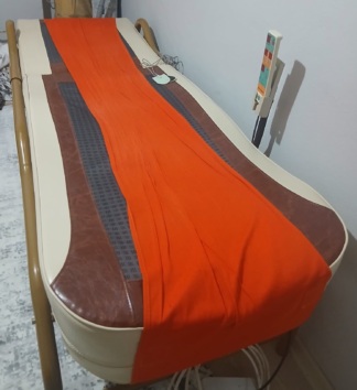 Secondhand Healthmaster GS 8000 Thermal Massage Bed