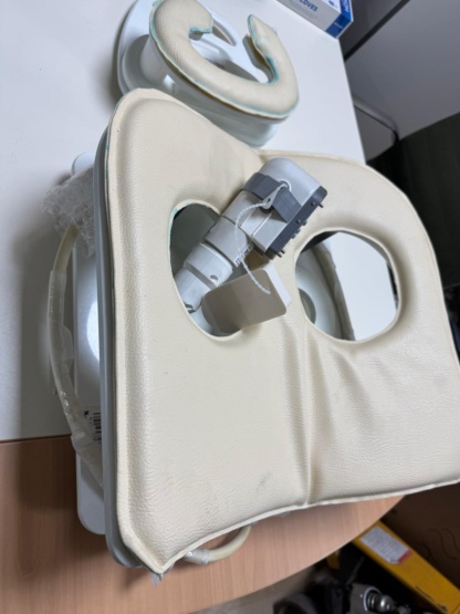Secondhand Siemens 3146979 Breast MRI Coil - Image 3
