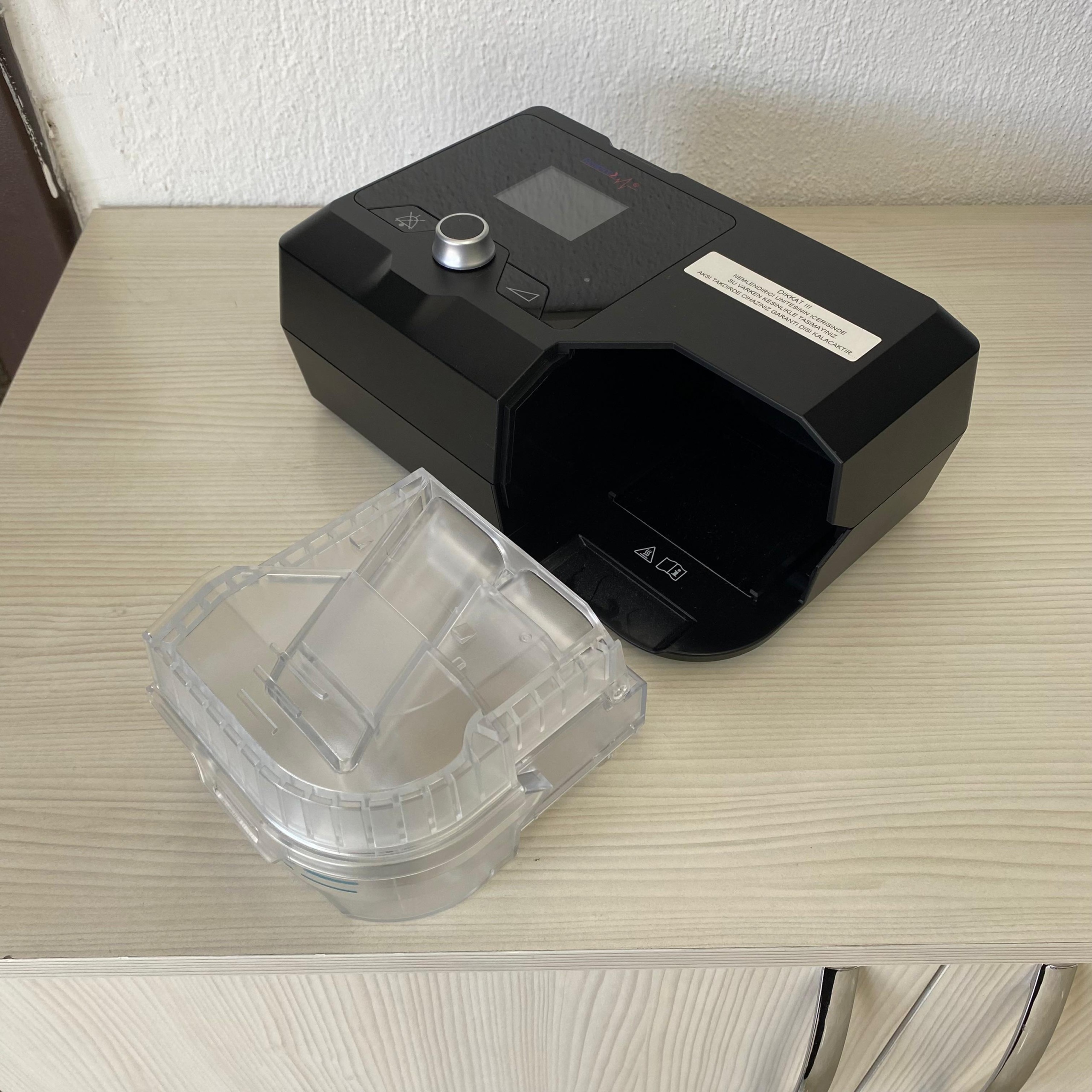 Secondhand Respirox G2S A20 AUTOCPAP Device with Humidifier - Image 2