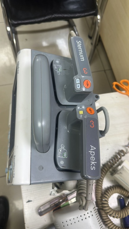 İkinci El Mindray BeneHeart D6 Monitörlü Defibrilatör - Görsel 4