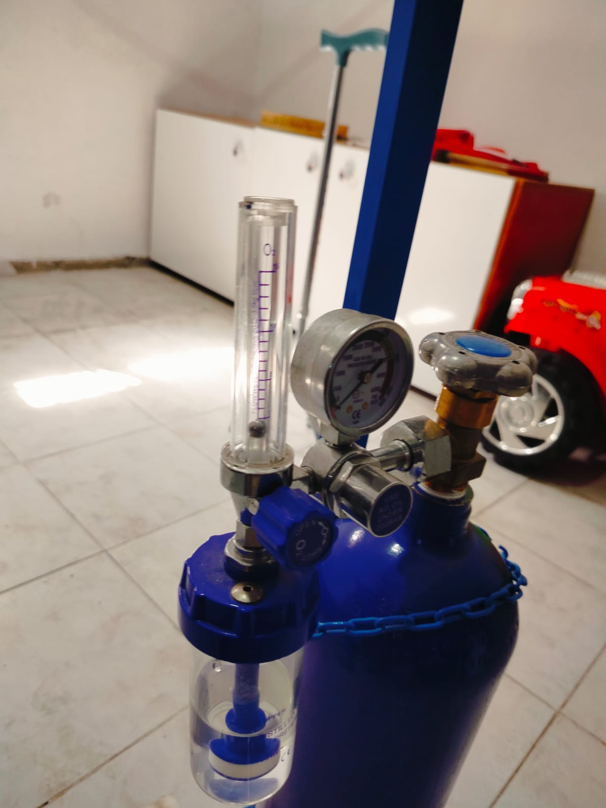 Secondhand Sesan MT-015 5 Liters Steel Oxygen Cylinder with Valve - Image 2