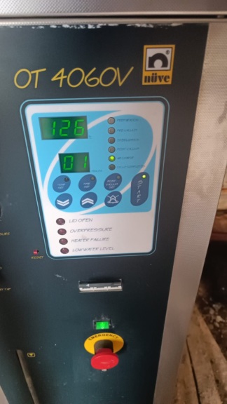 Secondhand Nüve OT 4060V 75 Liters Autoclave