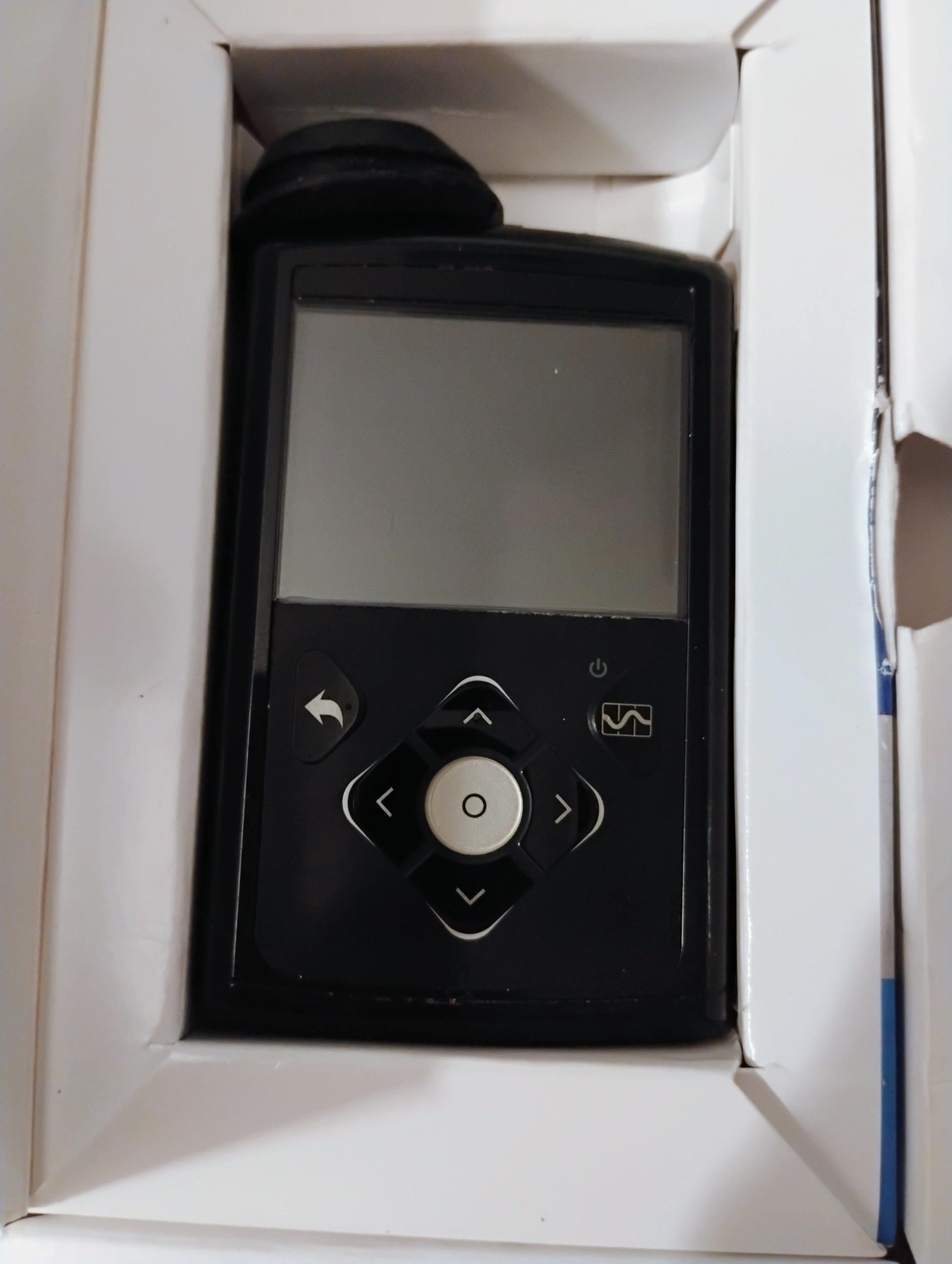 Secondhand Medtronic Minimed 670G Insulin Pump - Image 2