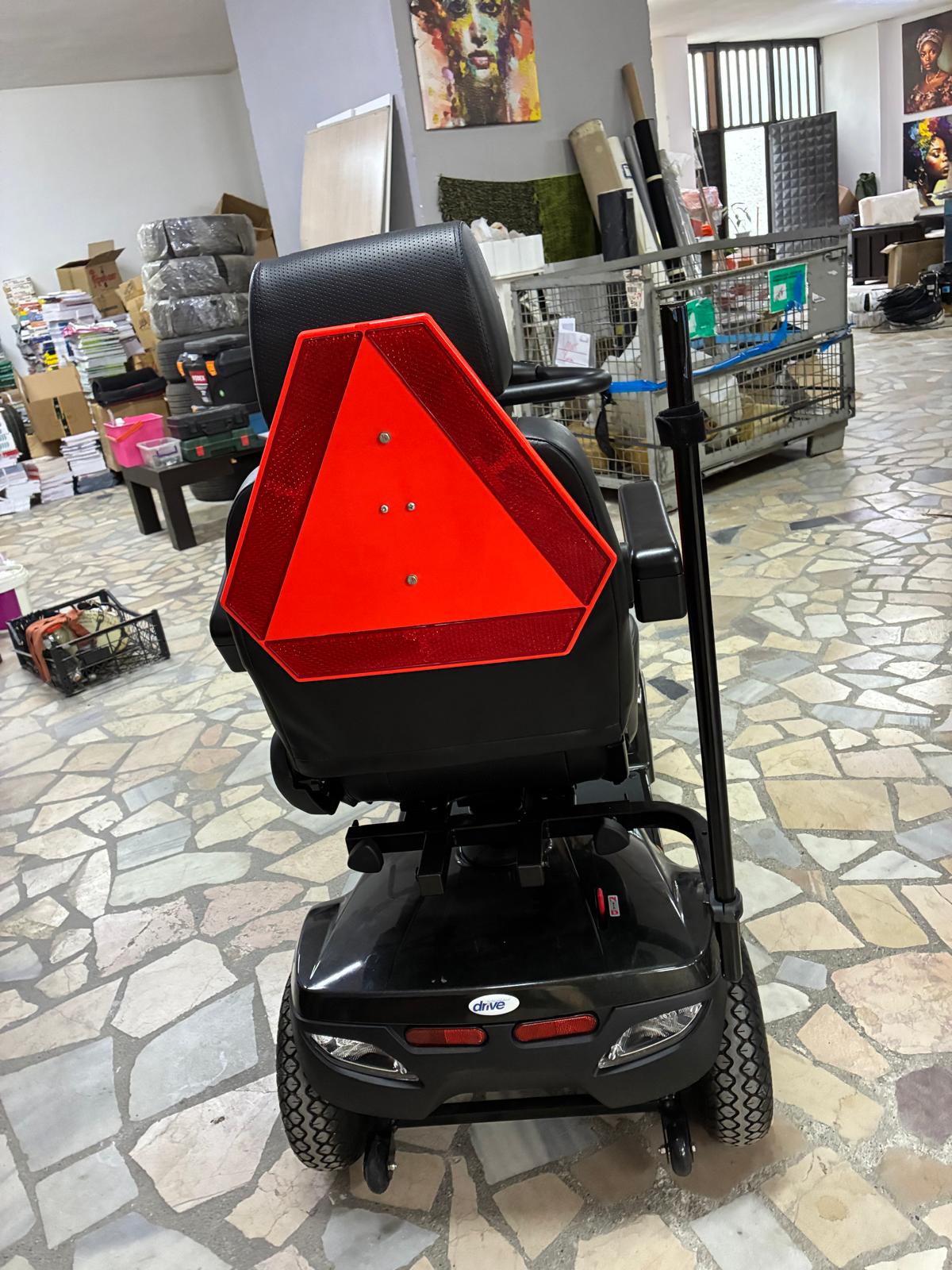 Secondhand Drive ST4D Electric Disabled Scooter - Image 5