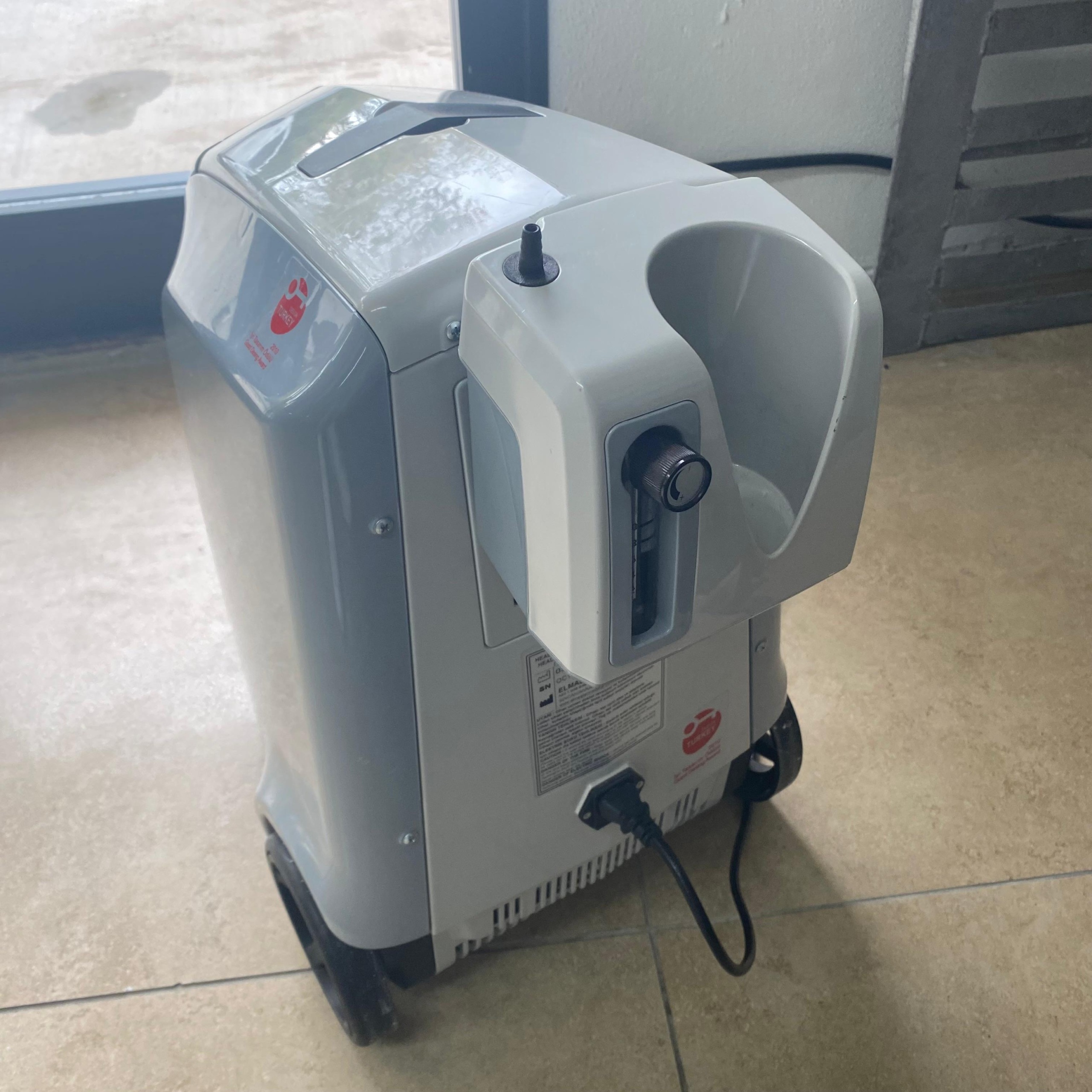Secondhand Healthtime OC-10 10L/min Oxygen Concentrator - Image 3
