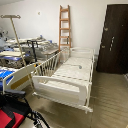 Secondhand Dolsan 90101218 4 Motors Patient Bed
