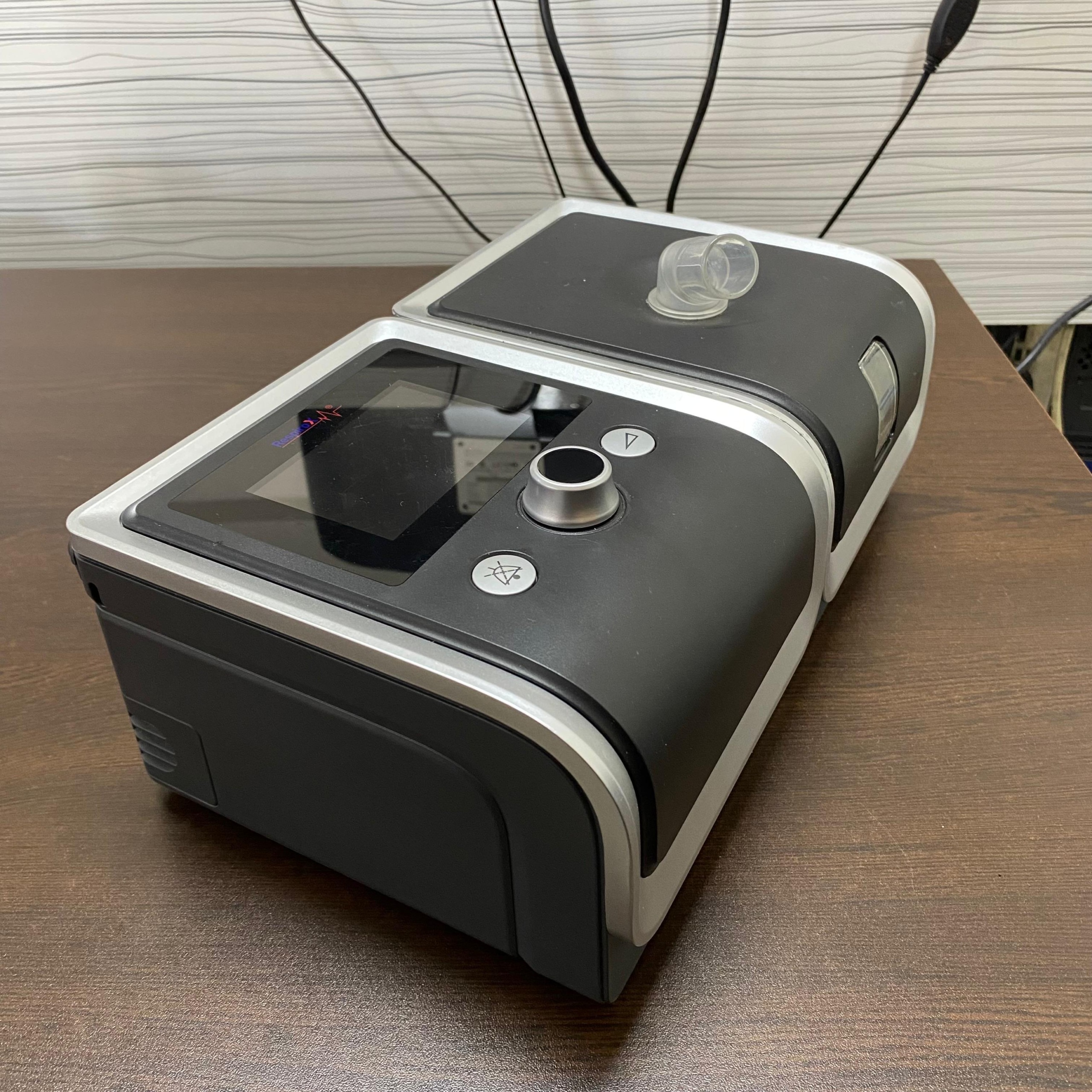 Secondhand Respirox G2 T25S BPAP Device with Humidifier - Image 2