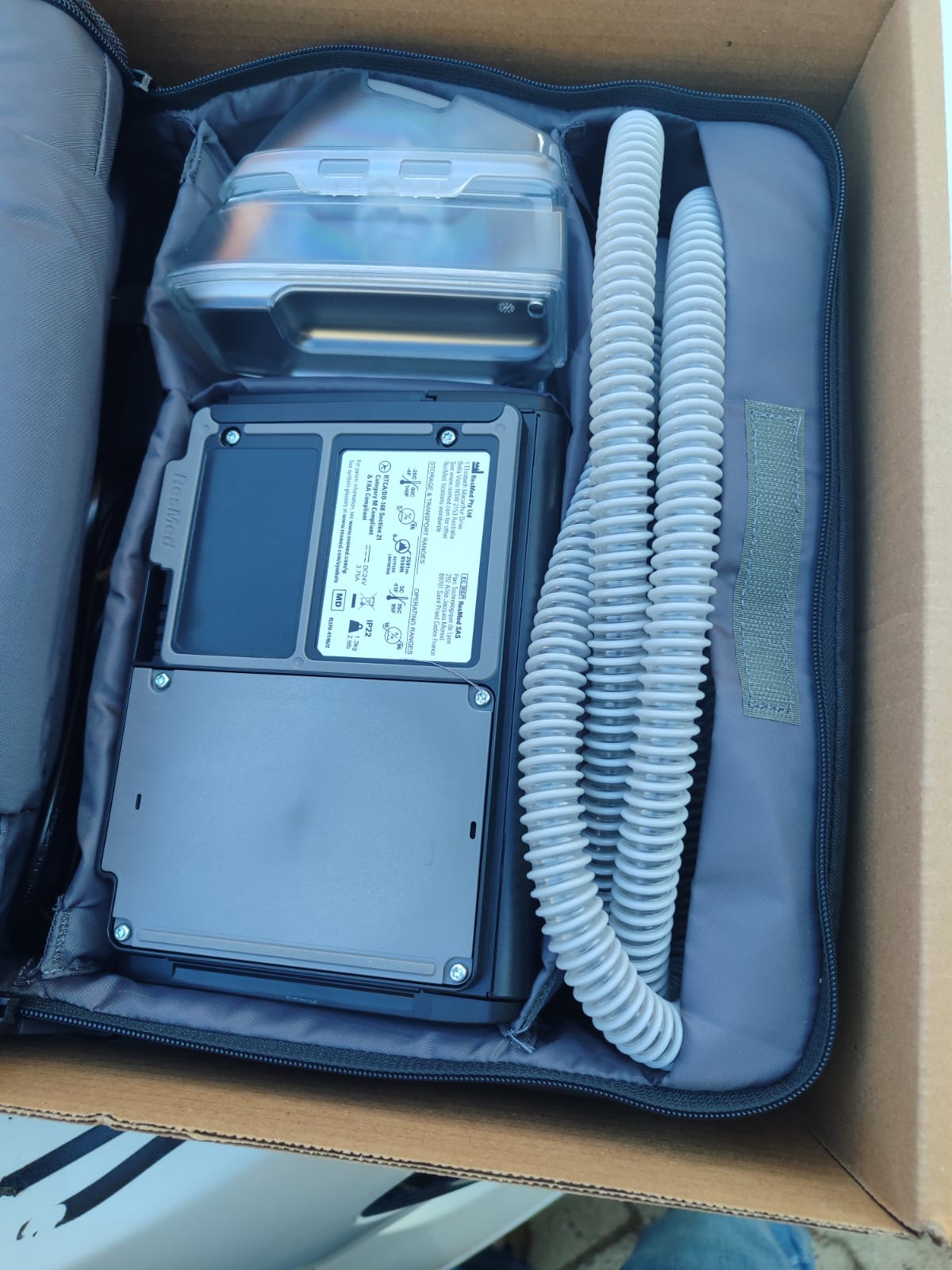 Secondhand Resmed Airsense 10 AutoSet AUTOCPAP Device with Humidifier - Image 2