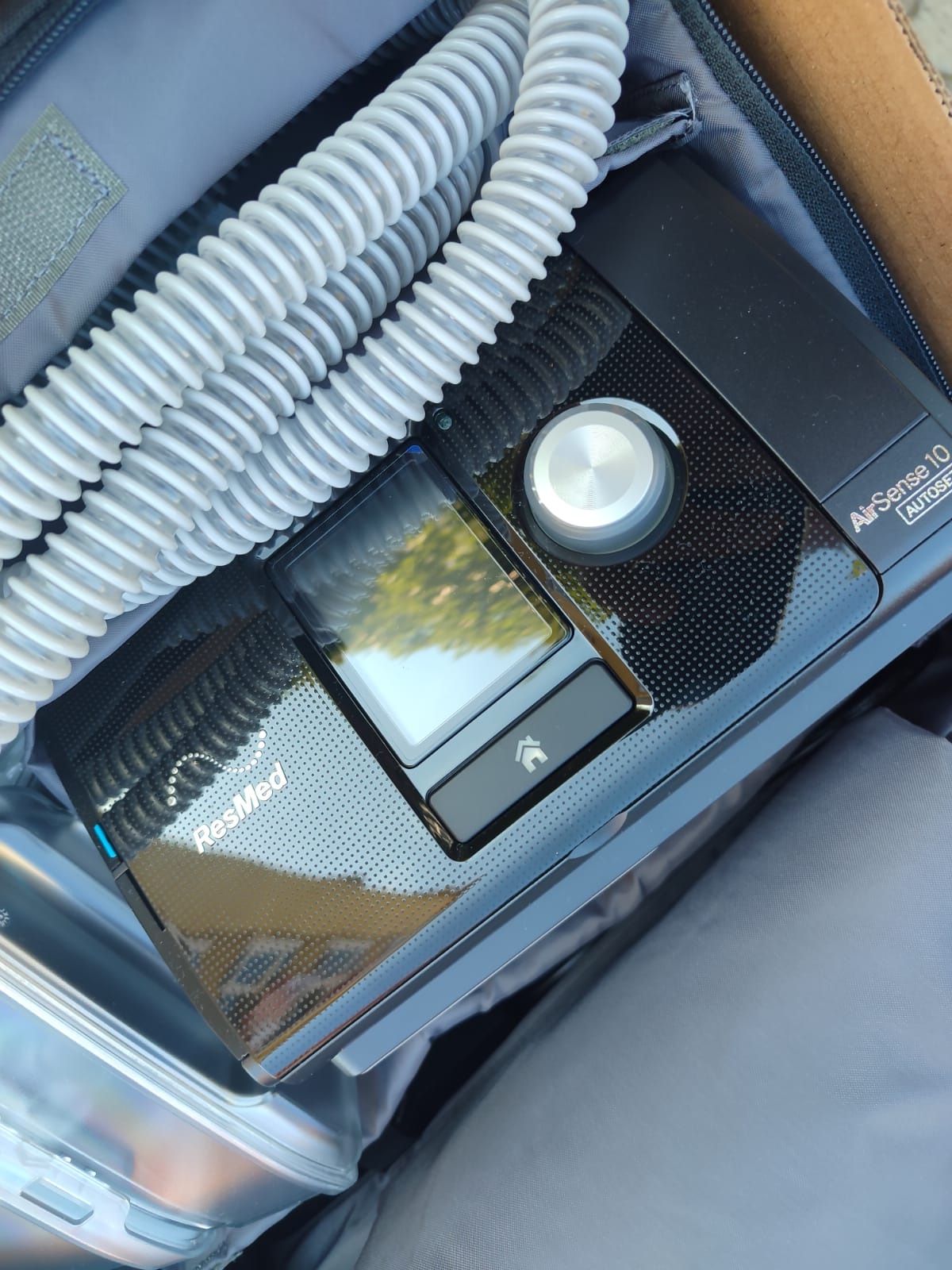 Secondhand Resmed Airsense 10 AutoSet AUTOCPAP Device with Humidifier - Image 4