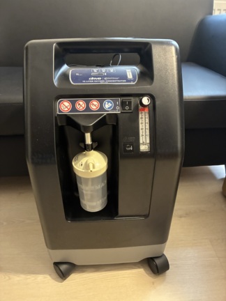 Secondhand Devilbiss Drive 1025KS 10L/min Oxygen Concentrator