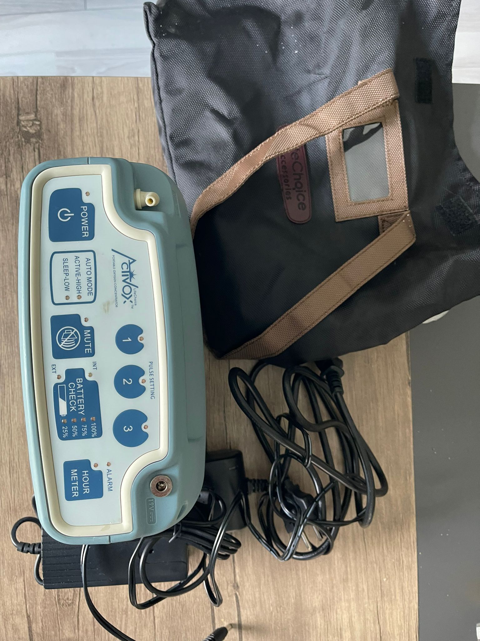 Secondhand Lifechoice Activox Pro 1.9kg Portable Oxygen Concentrator