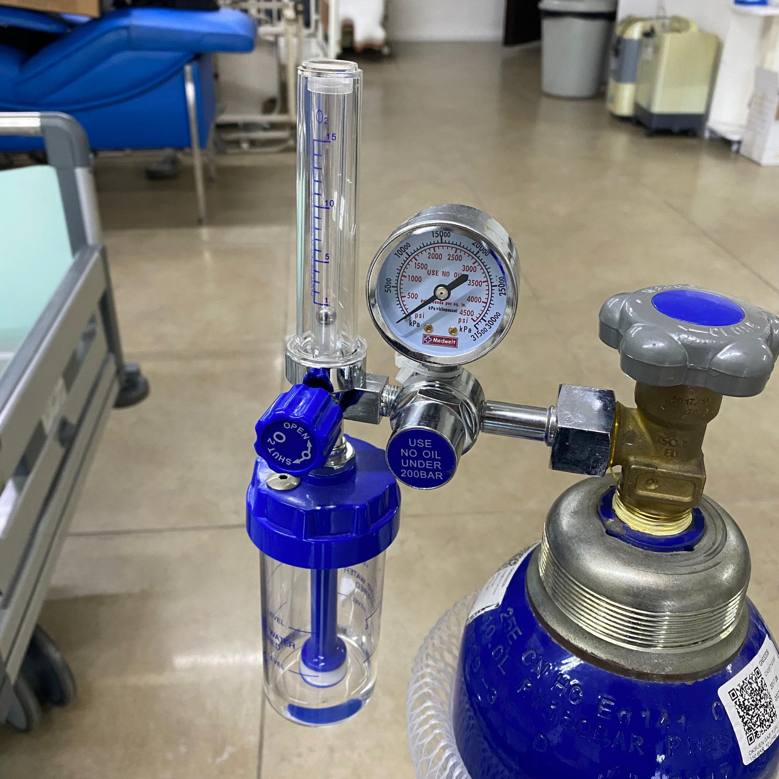 Secondhand Sesan MT-016 10 Liters Steel Oxygen Cylinder with Valve - Image 2