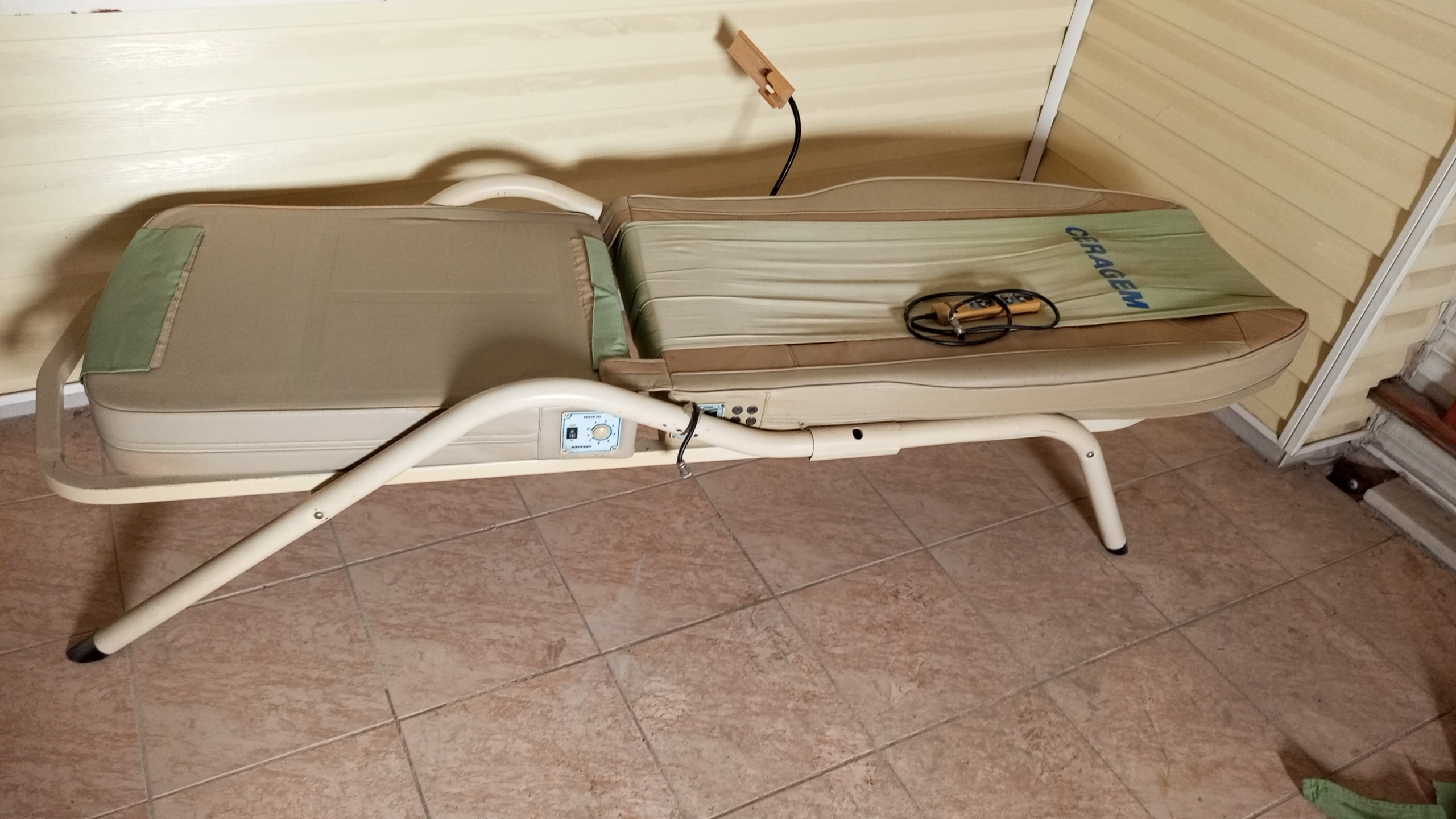 Secondhand Ceragem Master CGM-M3500 Massage Bed