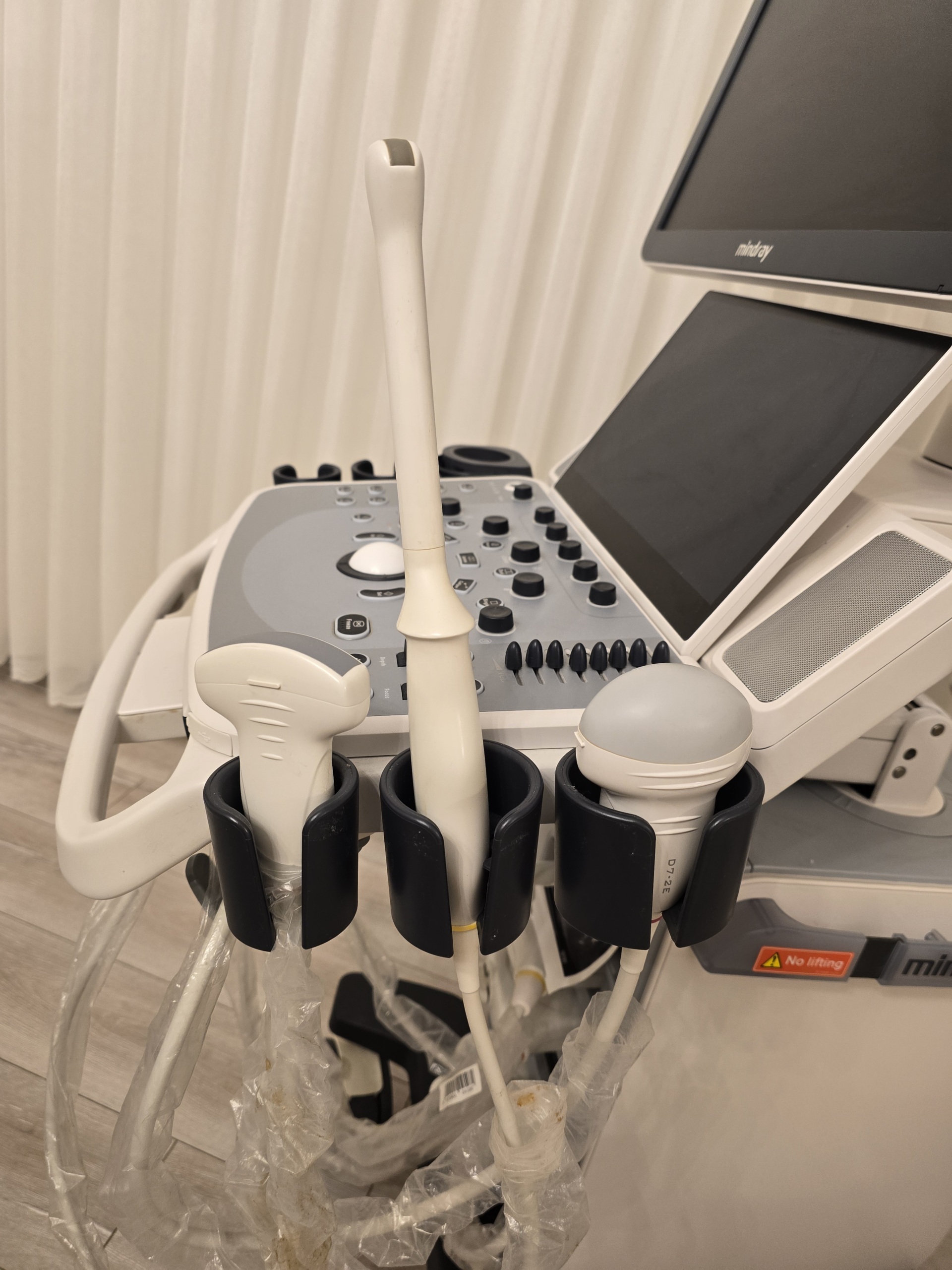 Secondhand Mindray DC-60 Exp Ultrasound Machine - Image 2