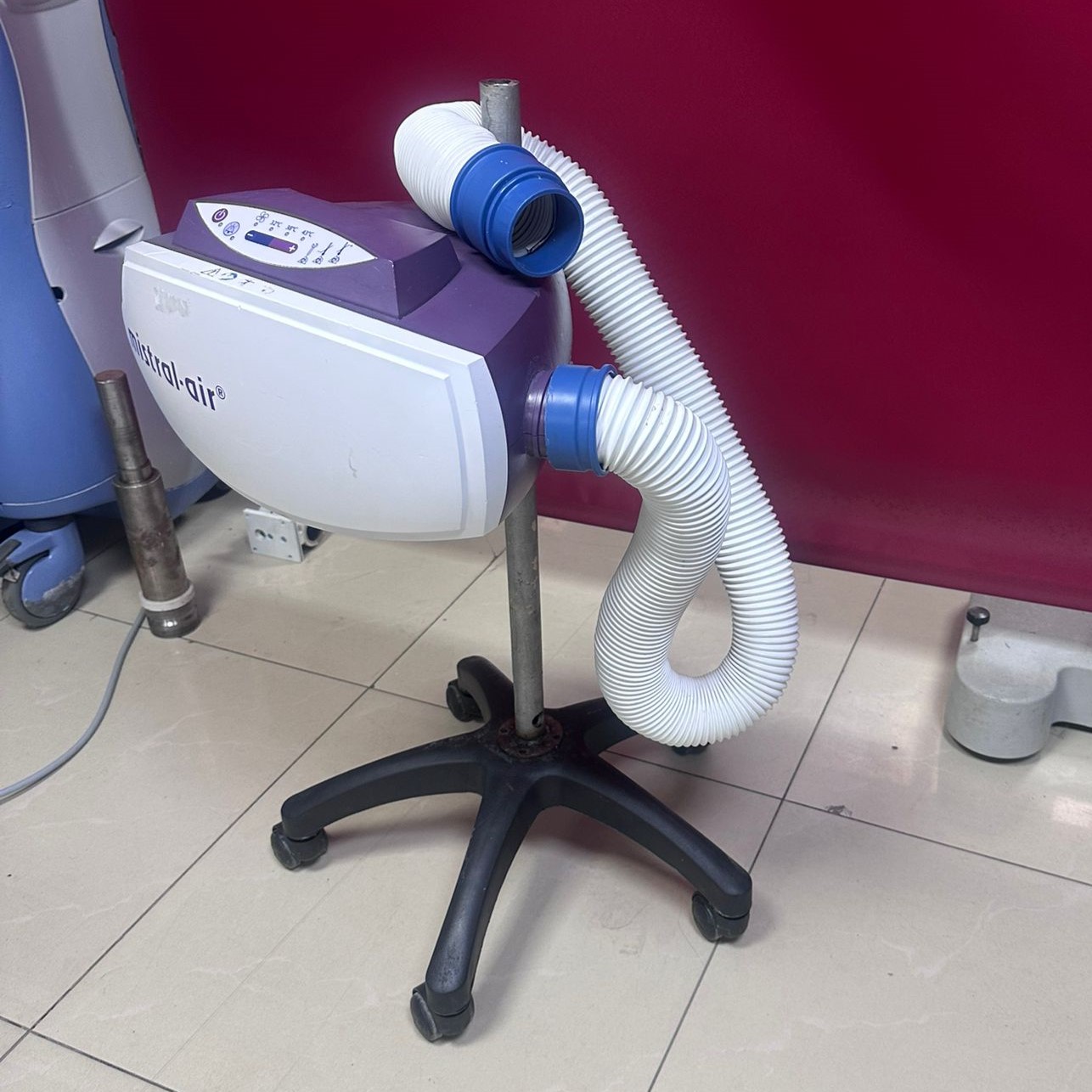 Secondhand Mistral Air Patient Warming Device - Image 2