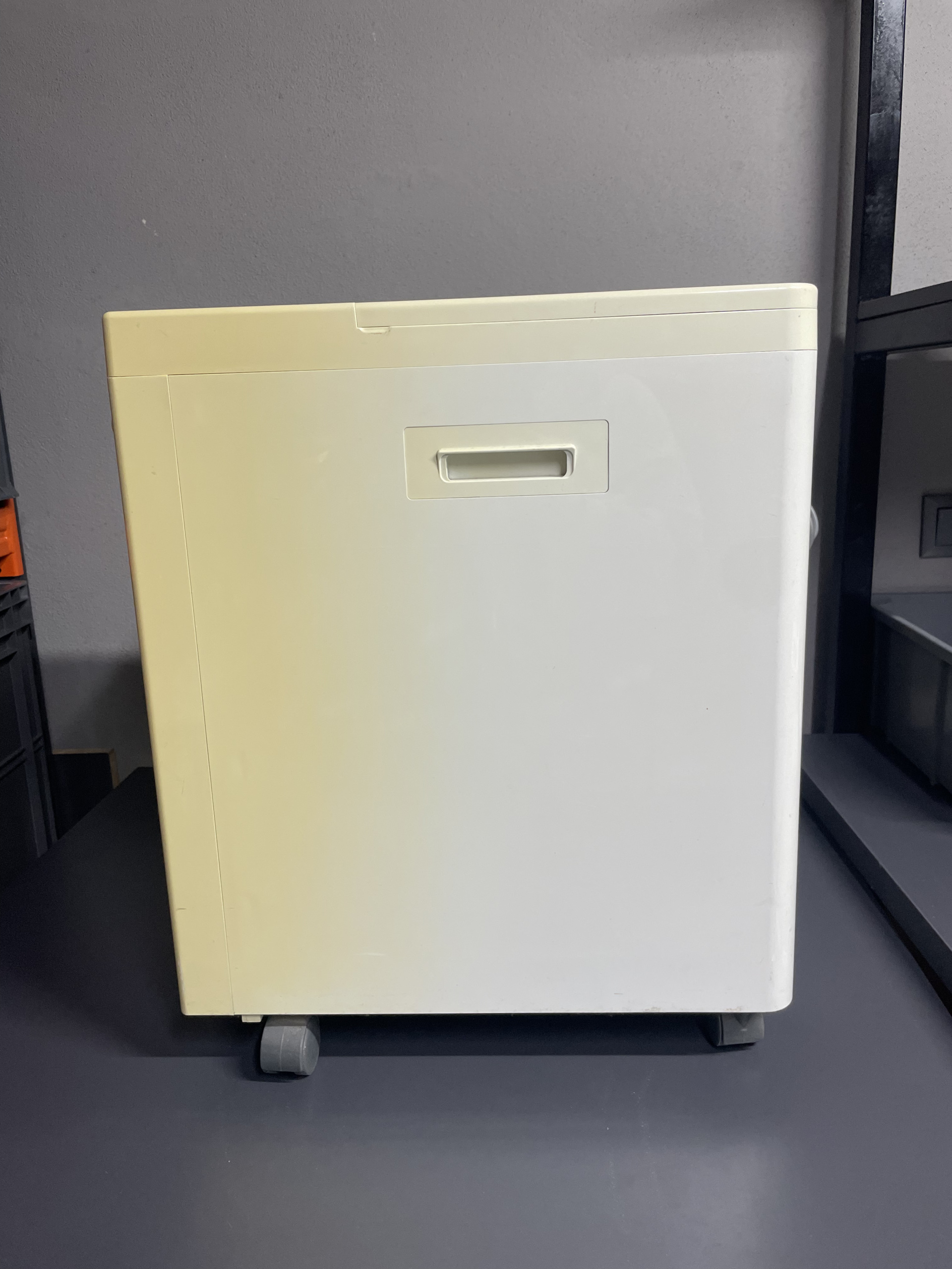 İkinci El Respirox 7F-3 3L/dk Oksijen Konsantratörü - Görsel 3