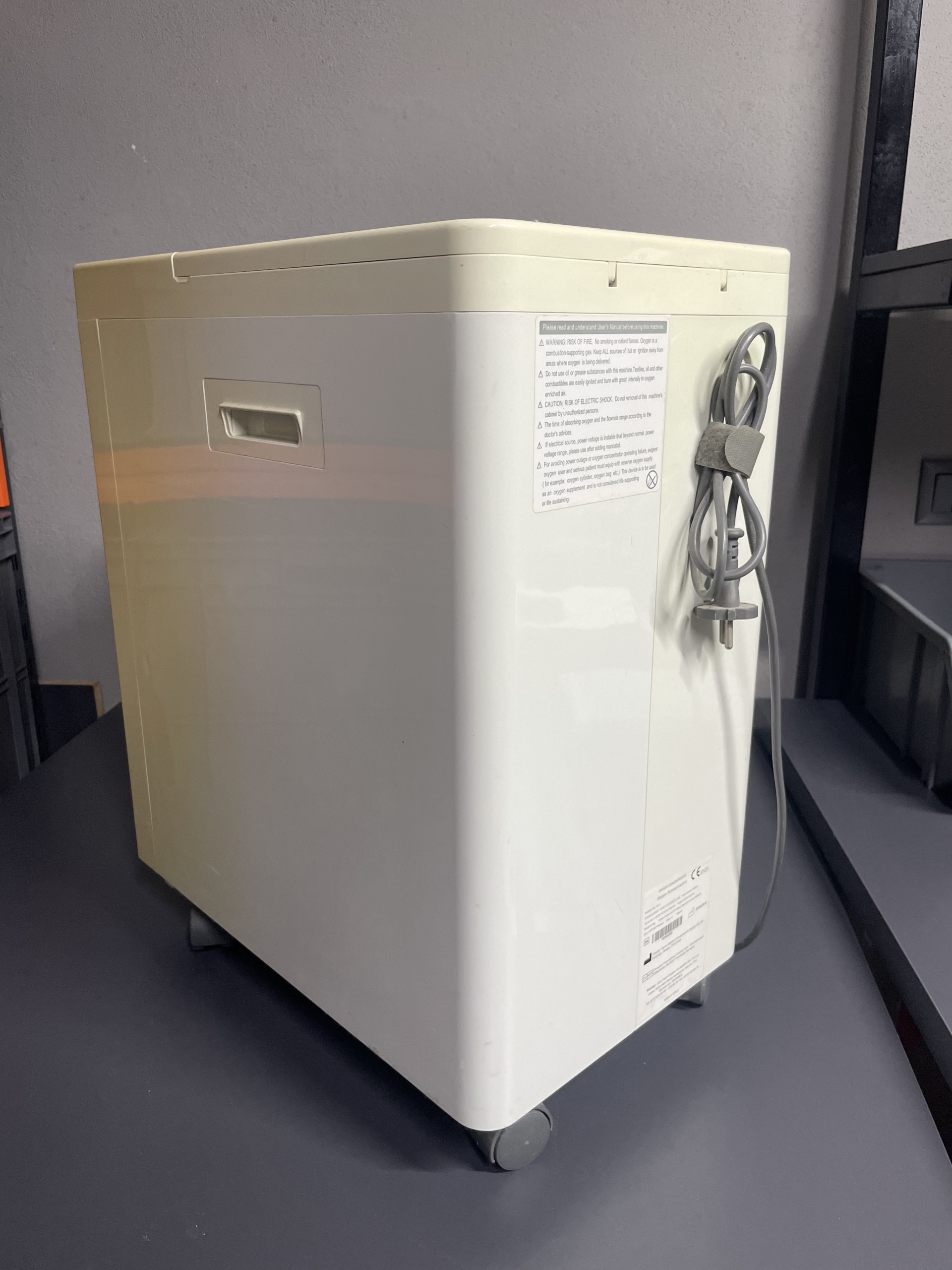 İkinci El Respirox 7F-3 3L/dk Oksijen Konsantratörü - Görsel 4