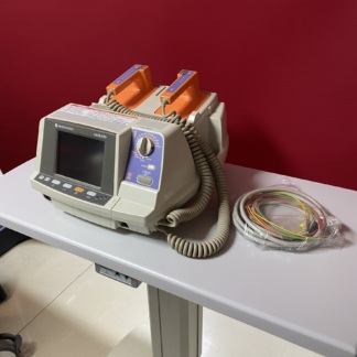 Secondhand Nihon Kohden Cardiolife TEC-7621K Monitor Defibrillator