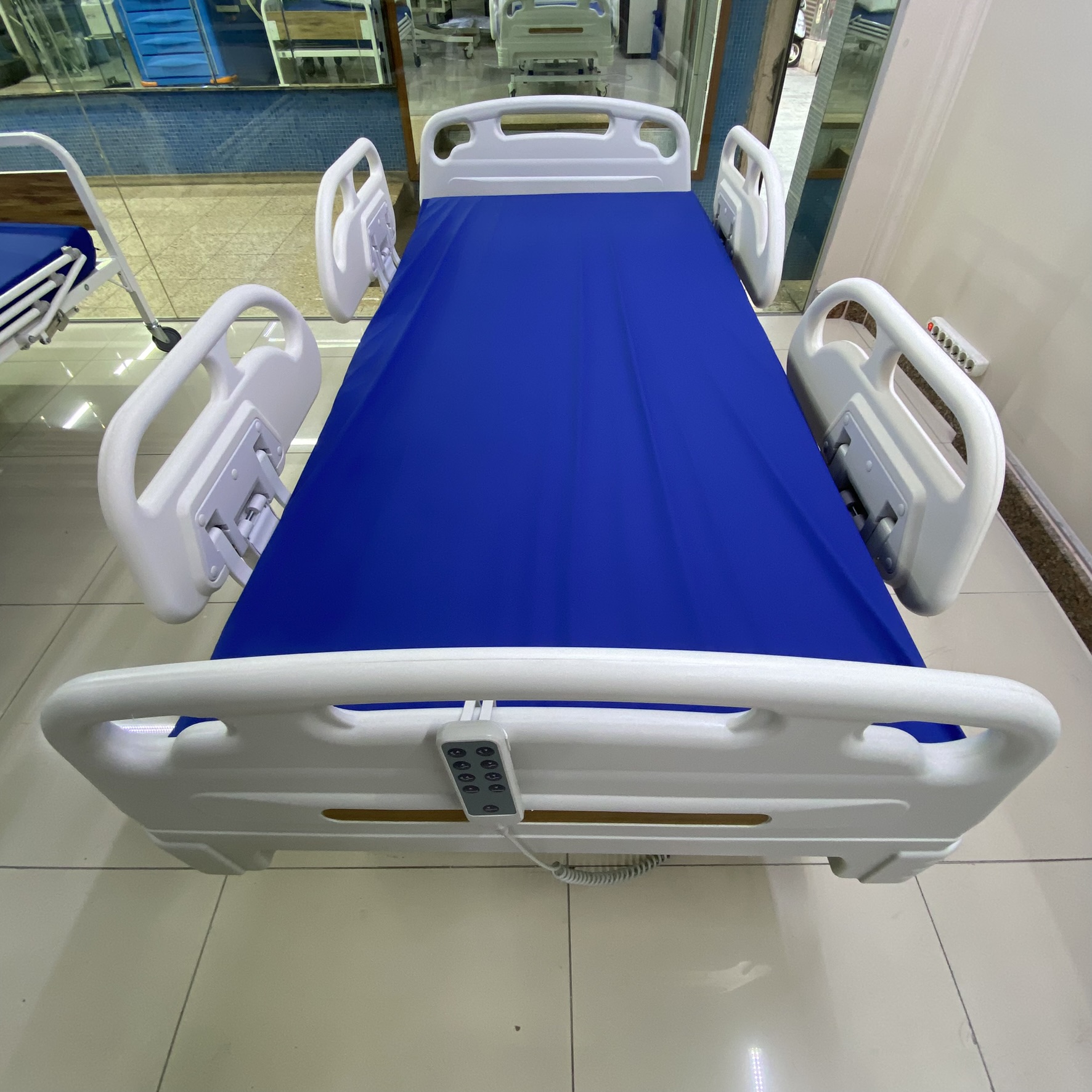 Secondhand MSC 3 Motor Patient Bed - Image 2