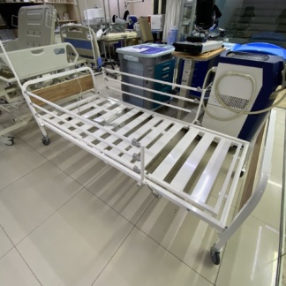 Secondhand Turmed TM-D 4077 Dual Motor Patient Bed