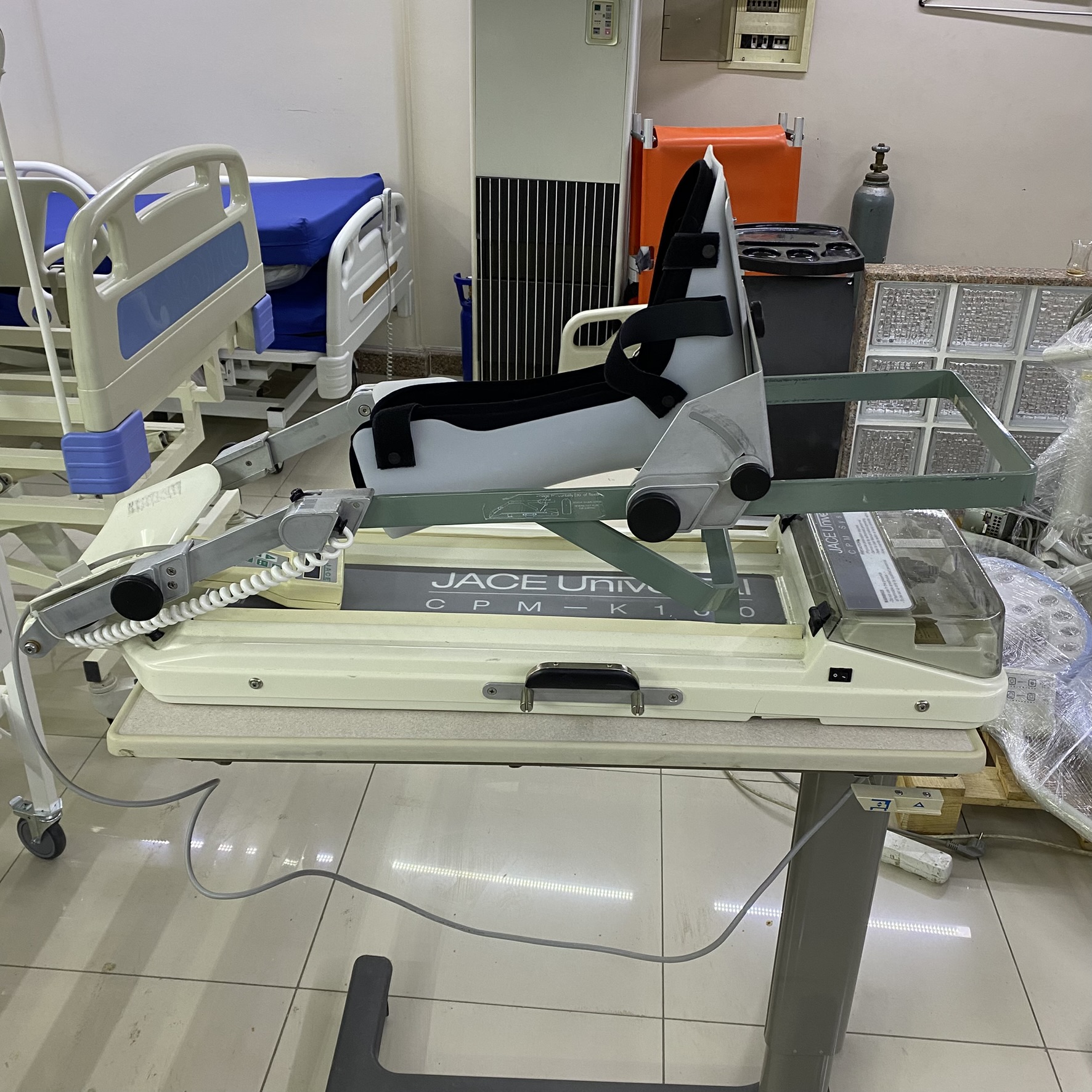 Secondhand Jace Universal K100 Knee and Hip CPM Device