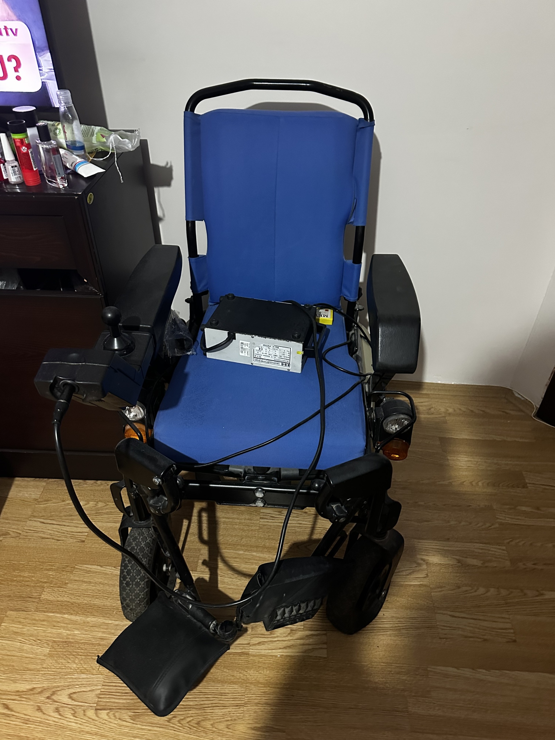 İkinci El Meyra Yetişkin Akülü Tekerlekli Sandalye - Görsel 2