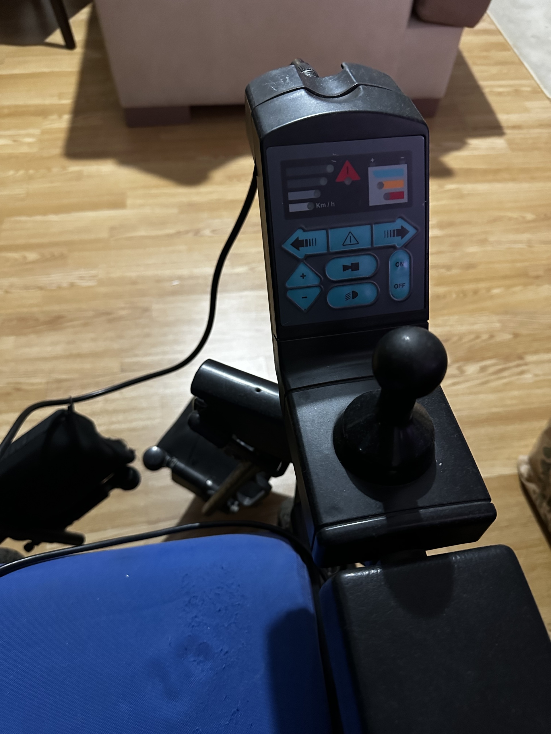 İkinci El Meyra Yetişkin Akülü Tekerlekli Sandalye - Görsel 4