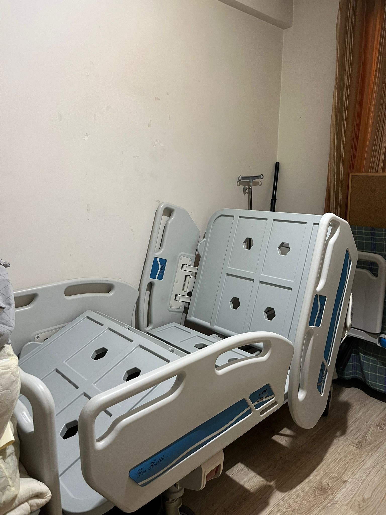 İkinci El Turmed TM-D 4056 4 Motorlu Hasta Karyolası