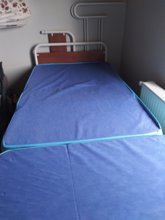 Secondhand Turmed TM-D 4077 Dual Motor Patient Bed