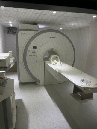 İkinci El Siemens Magnetom Essenza MR Cihazı