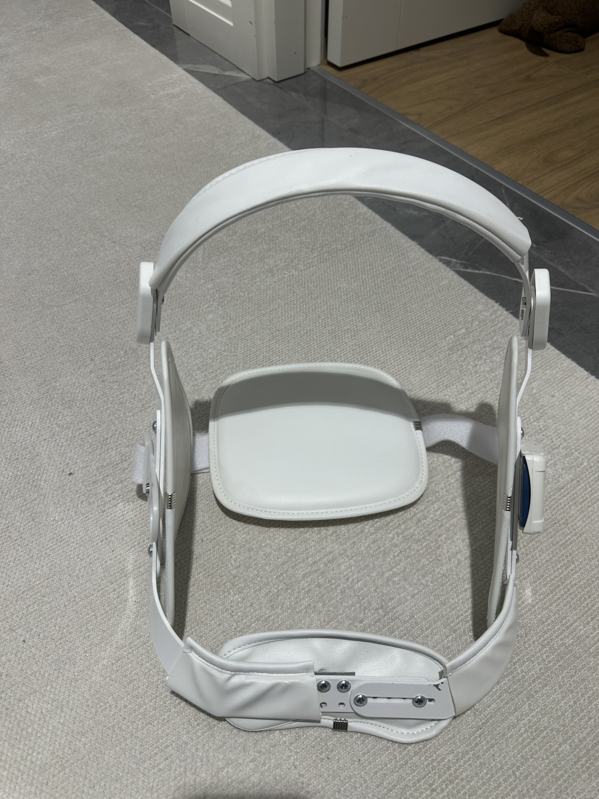 Secondhand Medi 4C Flex Hyperextension Spinal Orthosis - Image 3