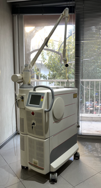 Secondhand Fotona Fidelis Plus III Aesthetic Laser Device