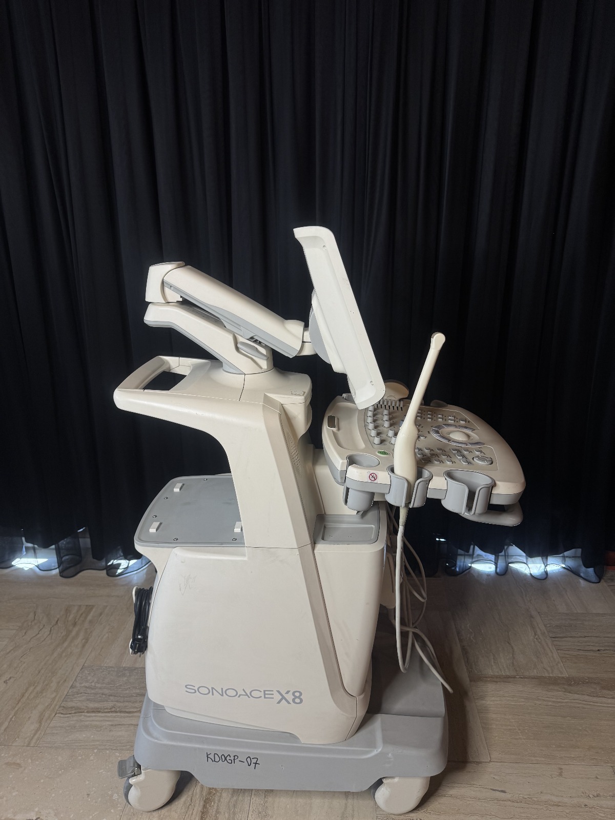 Secondhand Medison Sonoace X8 Ultrasound Machine - Image 5