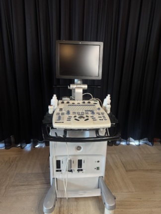 Secondhand GE Vivid S5 Echocardiography Machine