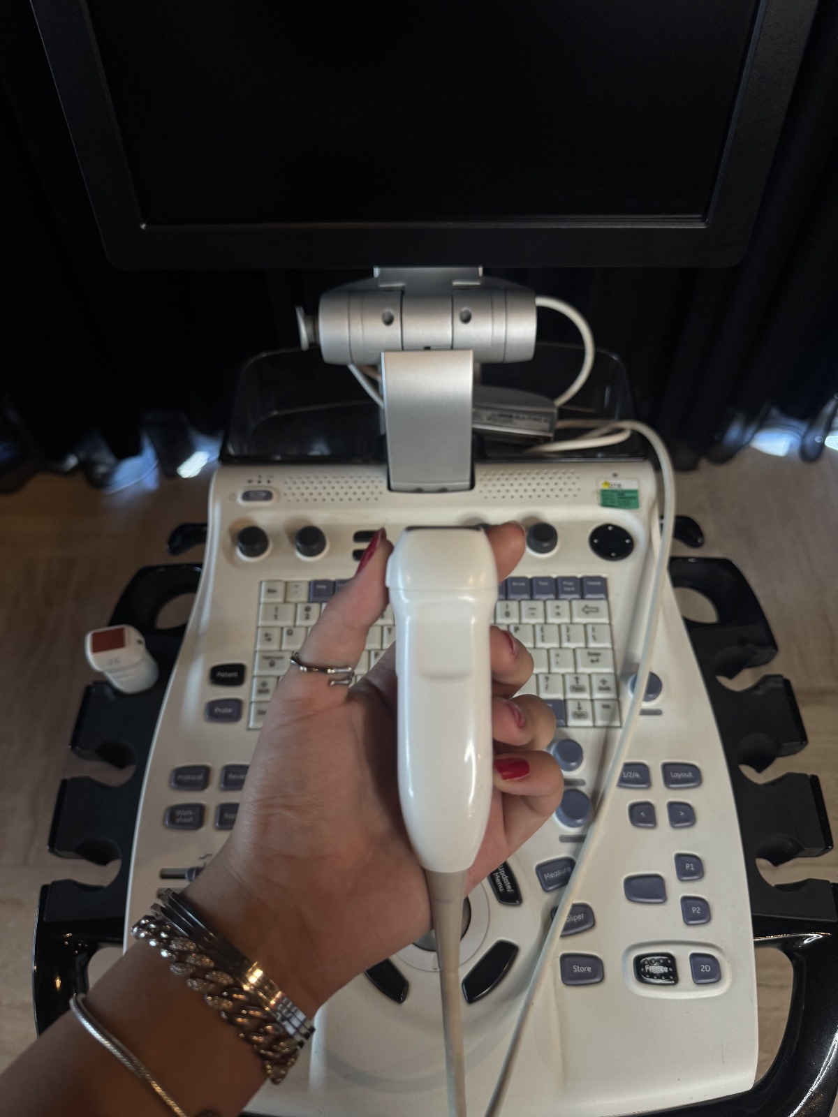 Secondhand GE Vivid S5 Echocardiography Machine - Image 3