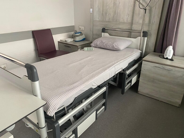 İkinci El Nitrocare HB 3340 3 Motorlu Hasta Karyolası