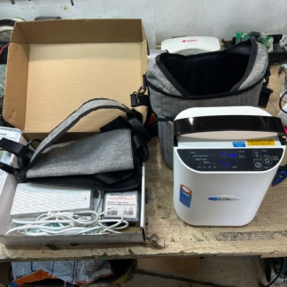 İkinci El G-Life Elif 5 FLW 2.9kg Taşınabilir Oksijen Konsantratörü