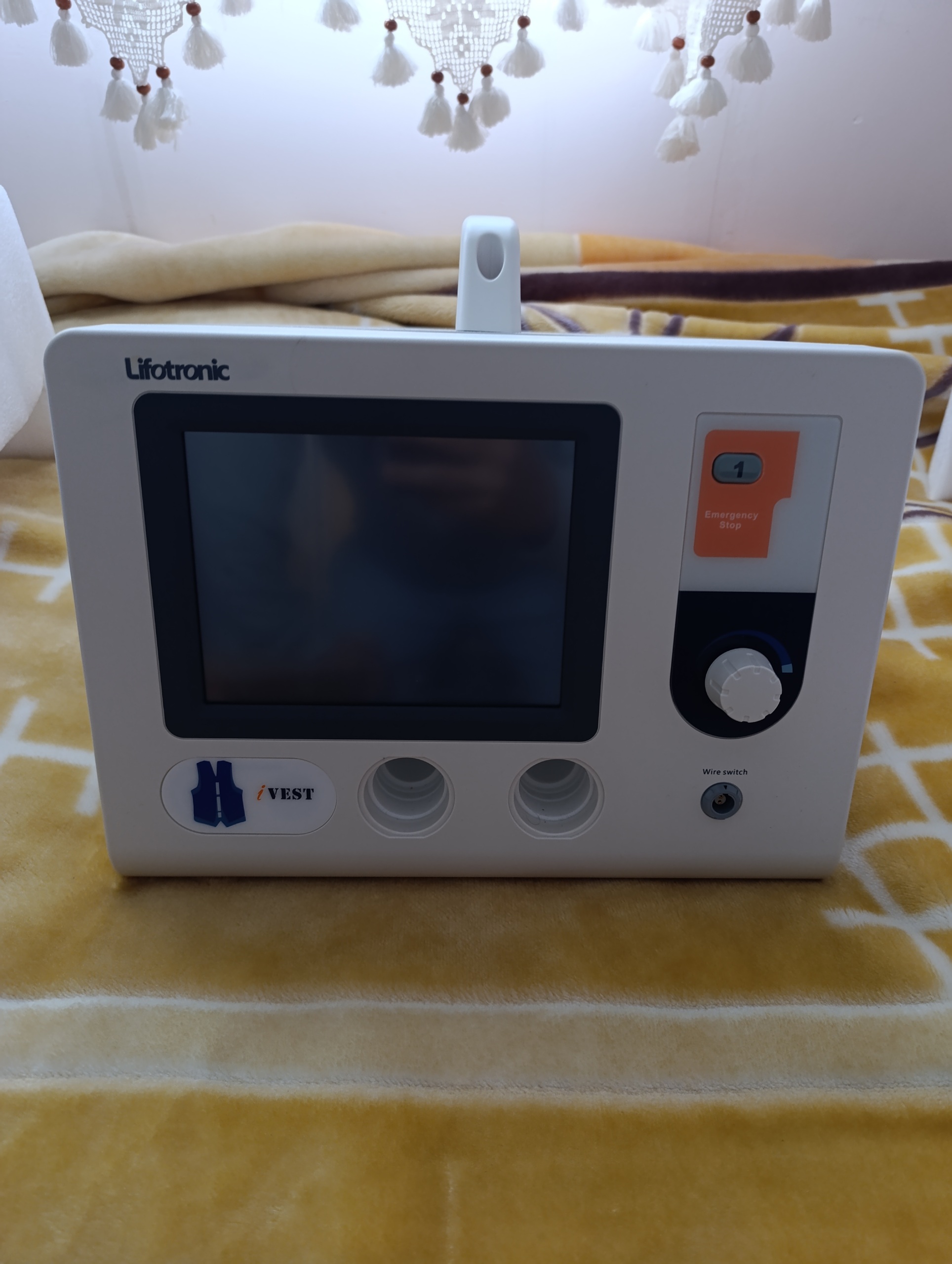 Secondhand Lifotronic PV-100 Vest Therapy Machine