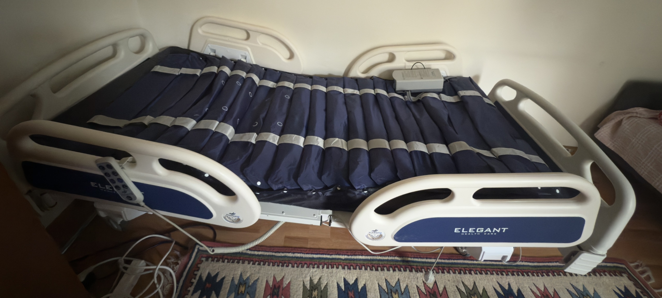 Secondhand Elegant 3 Motor Patient Bed