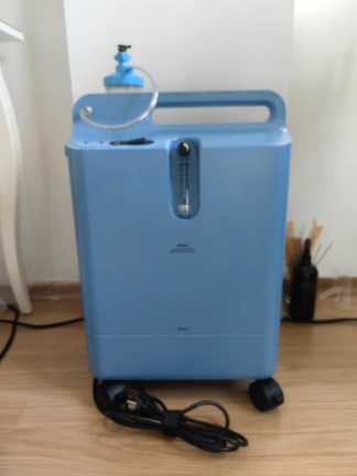Secondhand Philips Respironics Everflo 5L/min Oxygen Concentrator