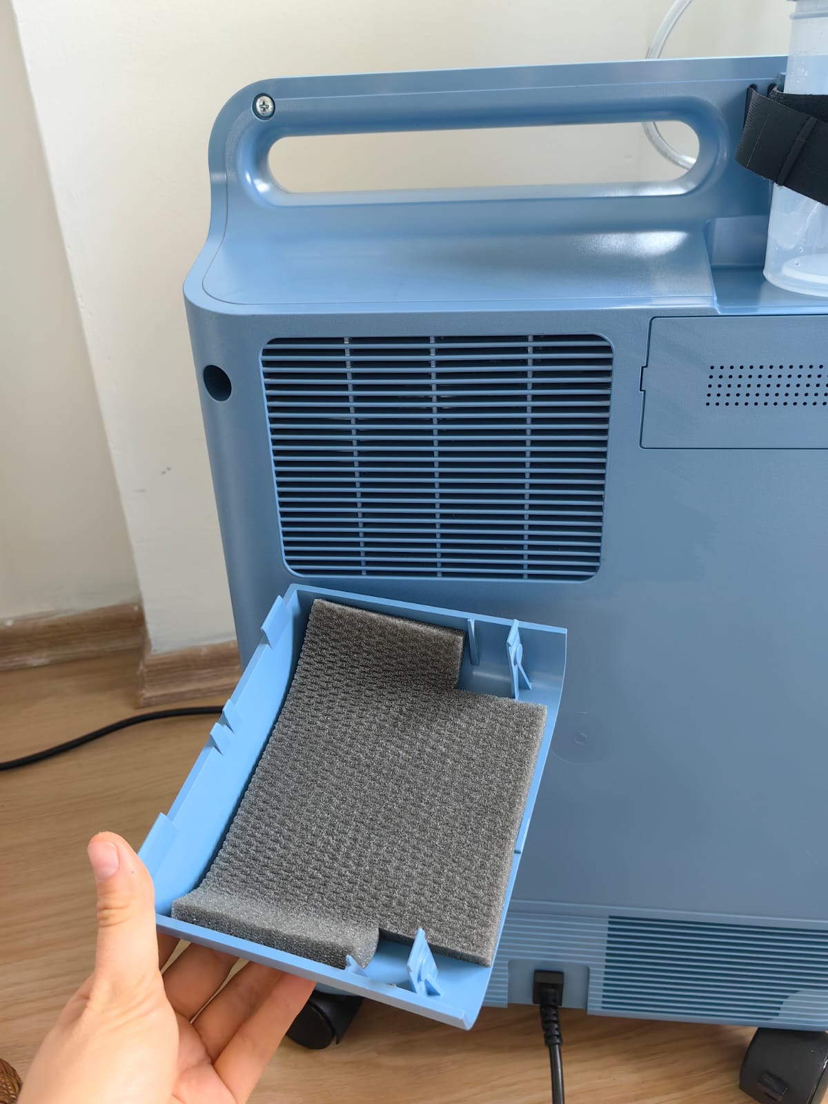 Secondhand Philips Respironics Everflo 5L/min Oxygen Concentrator - Image 4