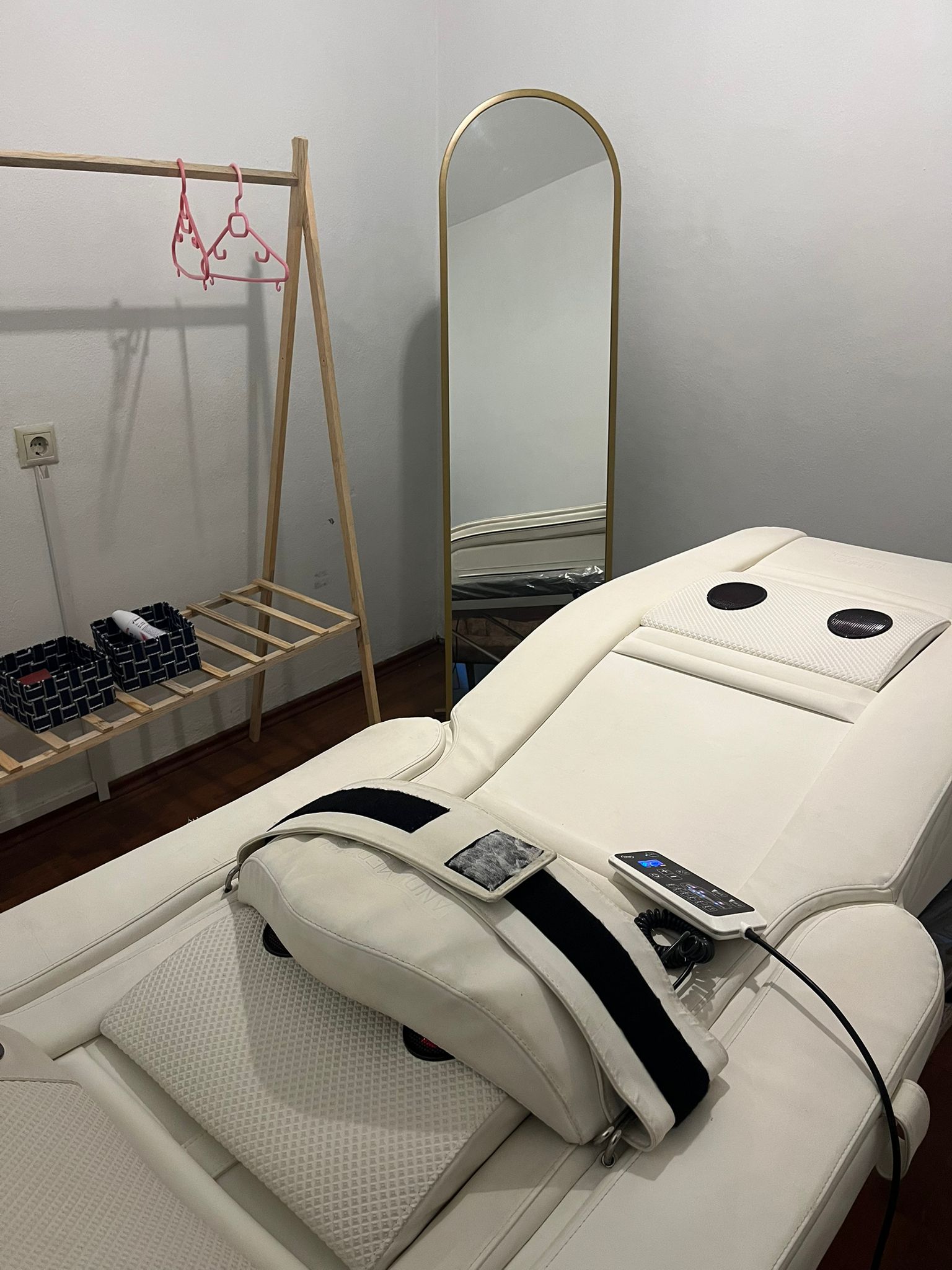 Secondhand HHP Andumedic 3 Pro Andullation Therapy Device - Image 5