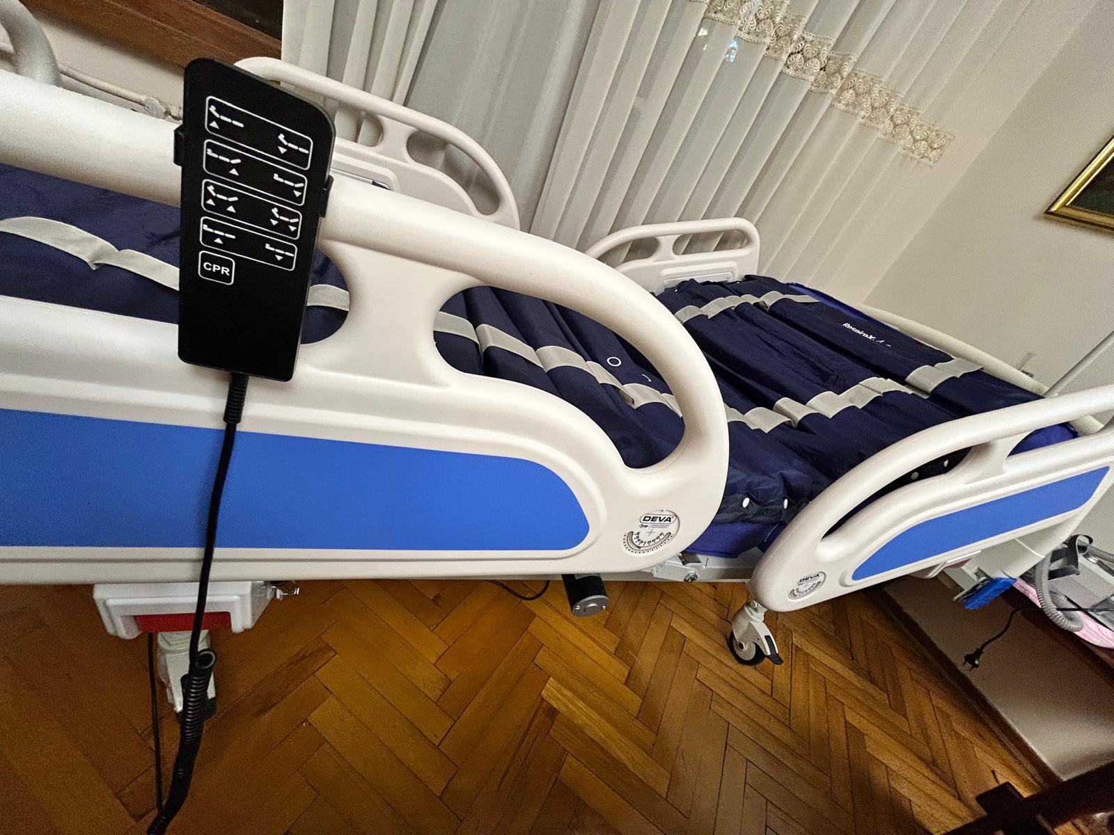 Secondhand Deva DM 3000-F PRO 3 Motor Patient Bed - Image 2