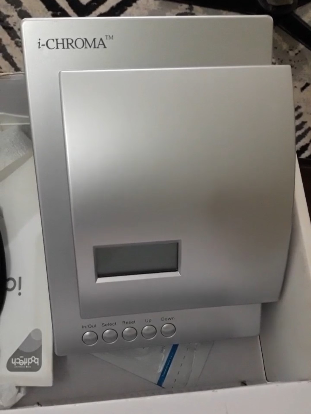 Secondhand iChroma I Biochemistry Analyzer - Image 2