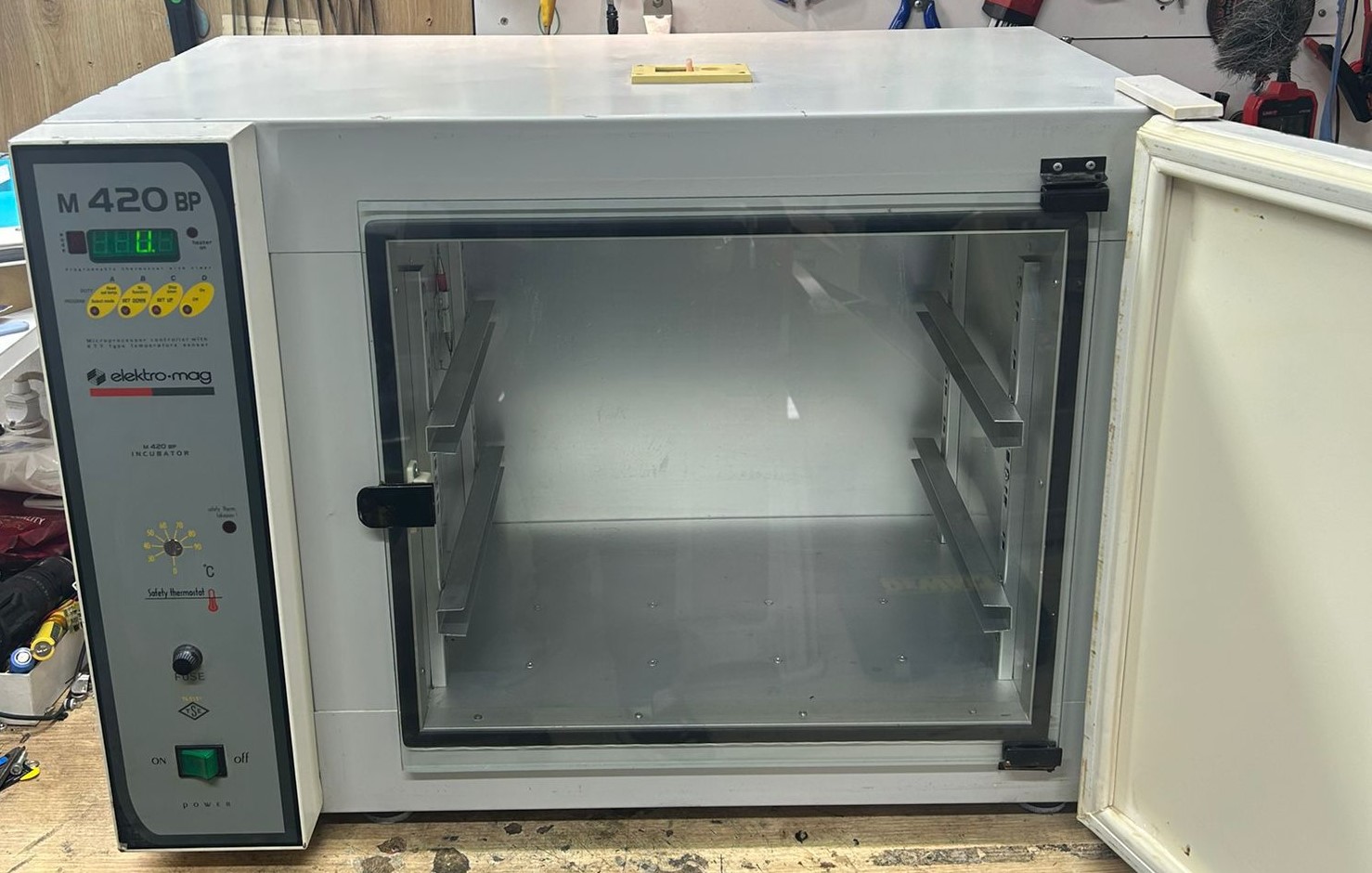 İkinci El Elektro-mag M 420 BP 48 Litre İnkübatör - Görsel 2