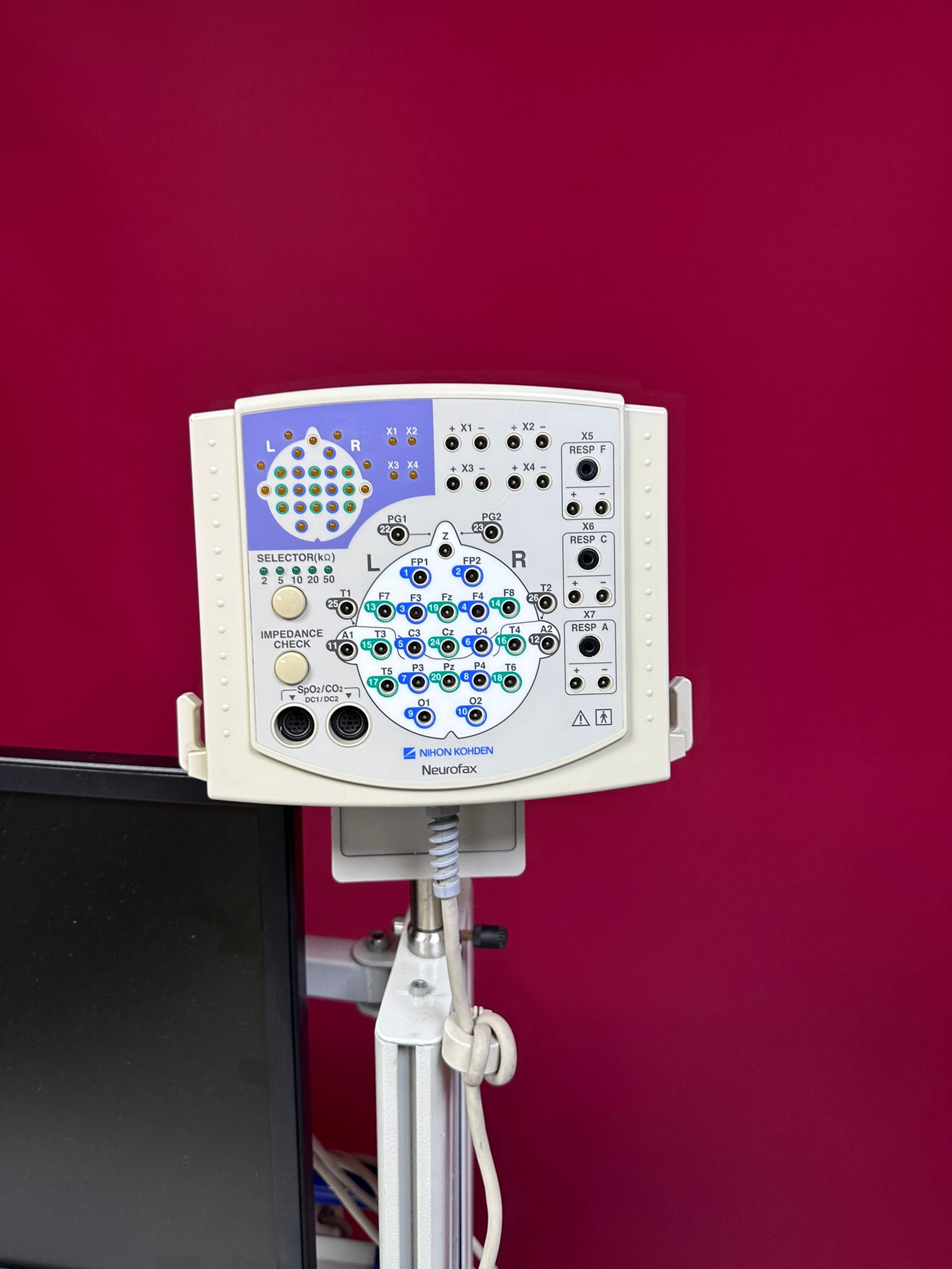 İkinci El Nihon Kohden Neurofax EEG-1200K 32 Kanallı EEG Cihazı - Görsel 6