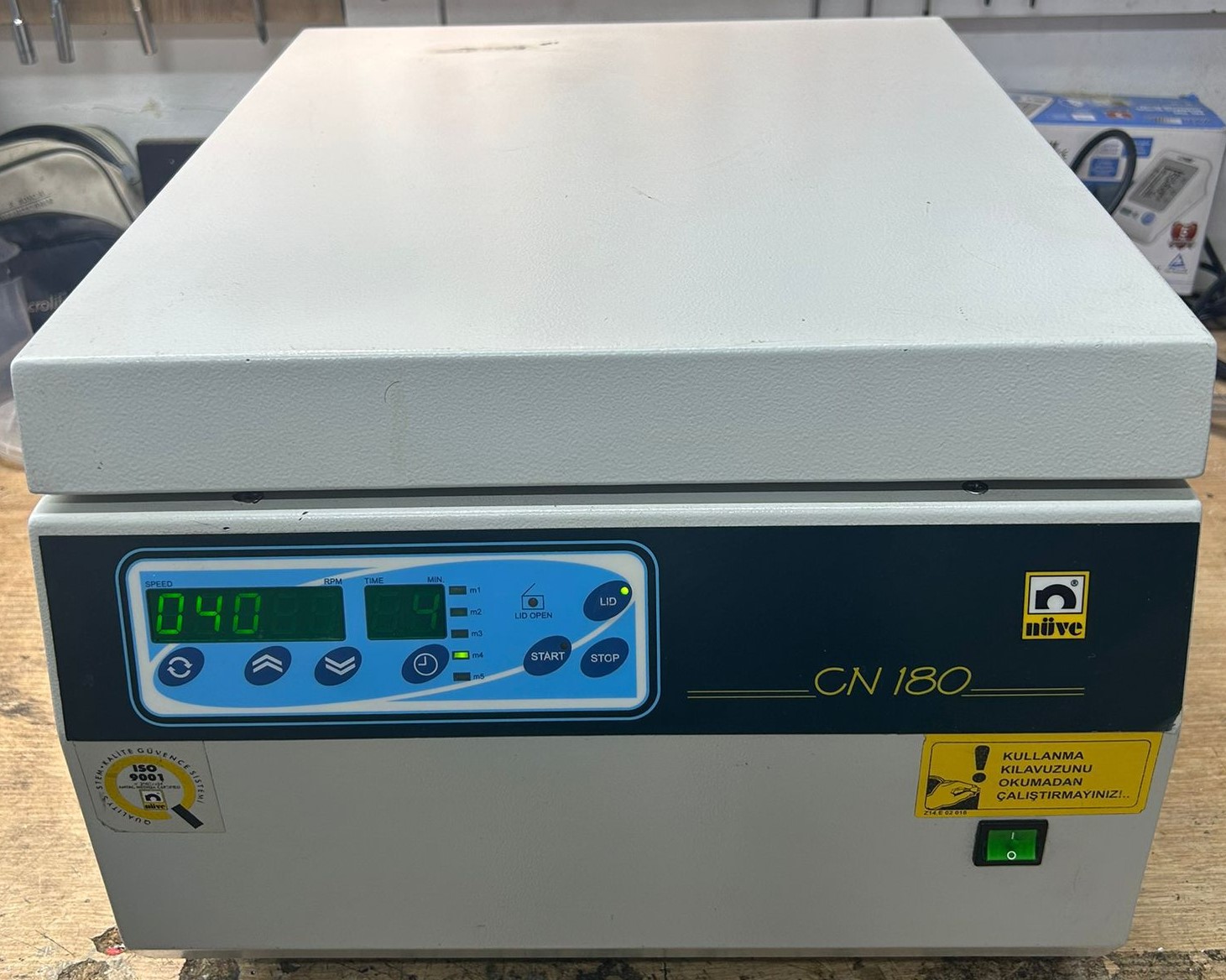 İkinci El Nüve CN 180 12 Godeli Sabit Rotorlu Santrifüj