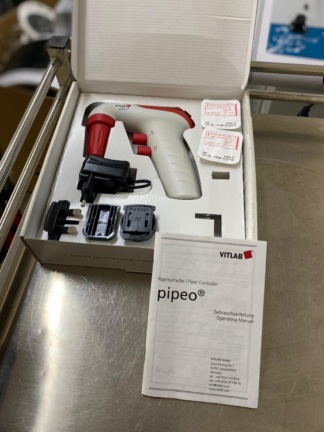 İkinci El Vitlab Pipeo Pipet Kontrol Cihazı