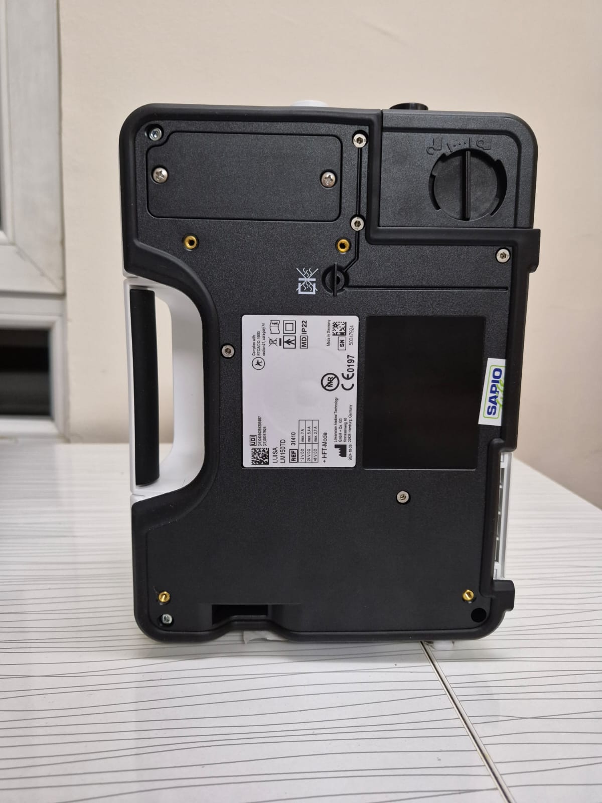 Secondhand Löwenstein Luisa LM150TD Home Mechanical Ventilator - Image 3